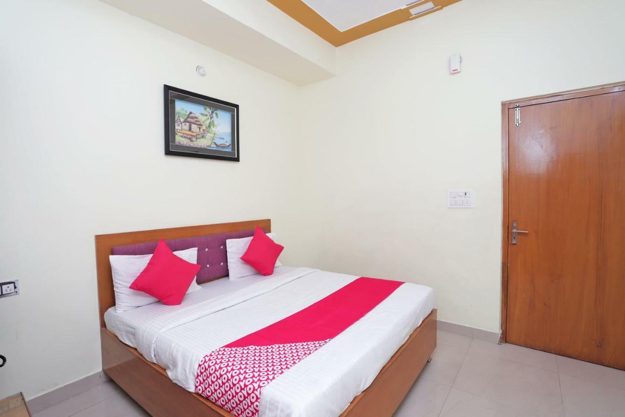 Oyo 38520 Hotel Silverspoon Roorkee Екстериор снимка