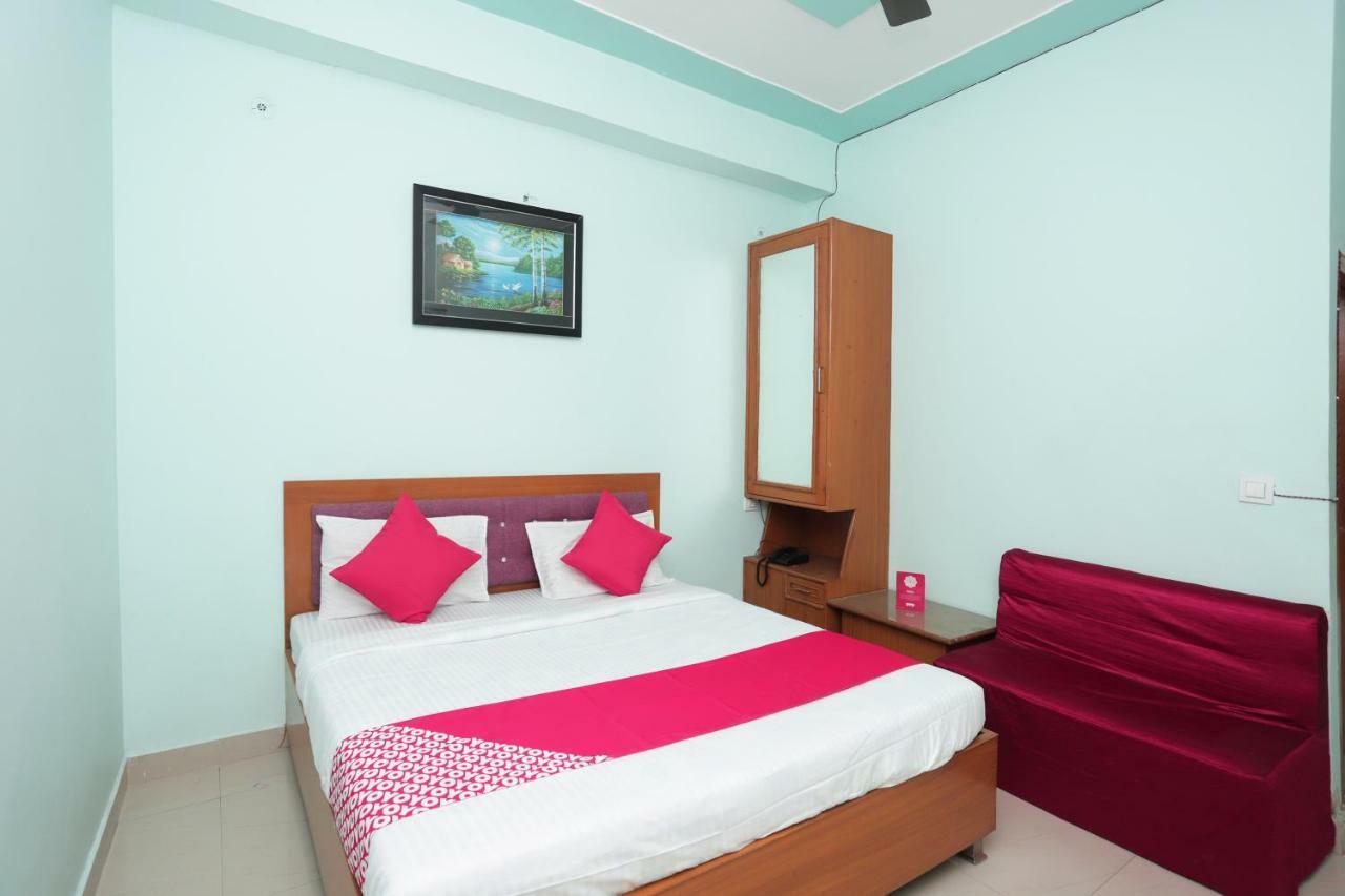 Oyo 38520 Hotel Silverspoon Roorkee Екстериор снимка