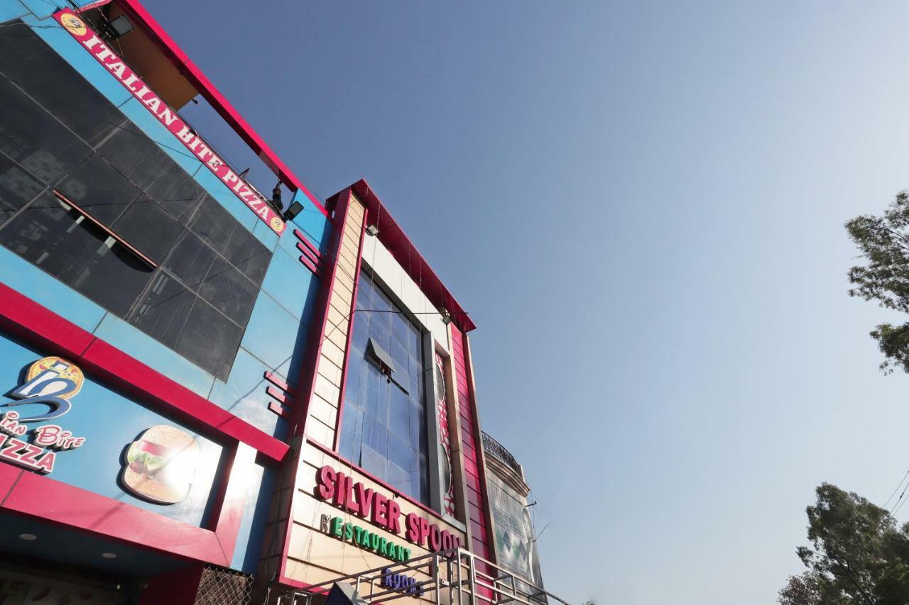 Oyo 38520 Hotel Silverspoon Roorkee Екстериор снимка