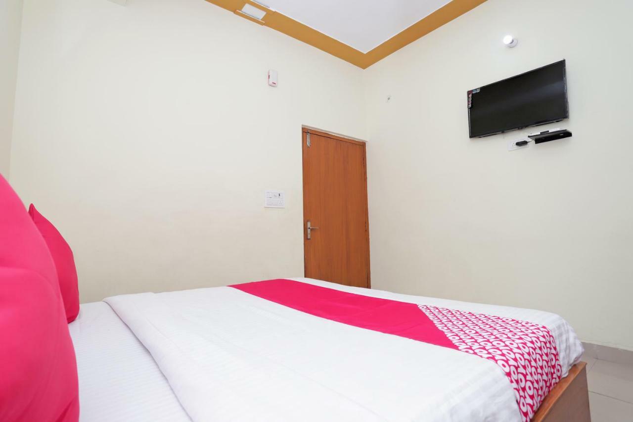 Oyo 38520 Hotel Silverspoon Roorkee Екстериор снимка