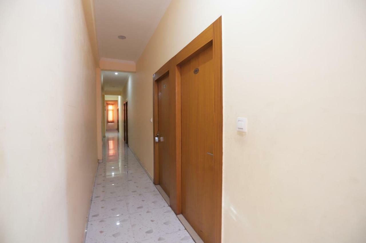 Oyo 38520 Hotel Silverspoon Roorkee Екстериор снимка
