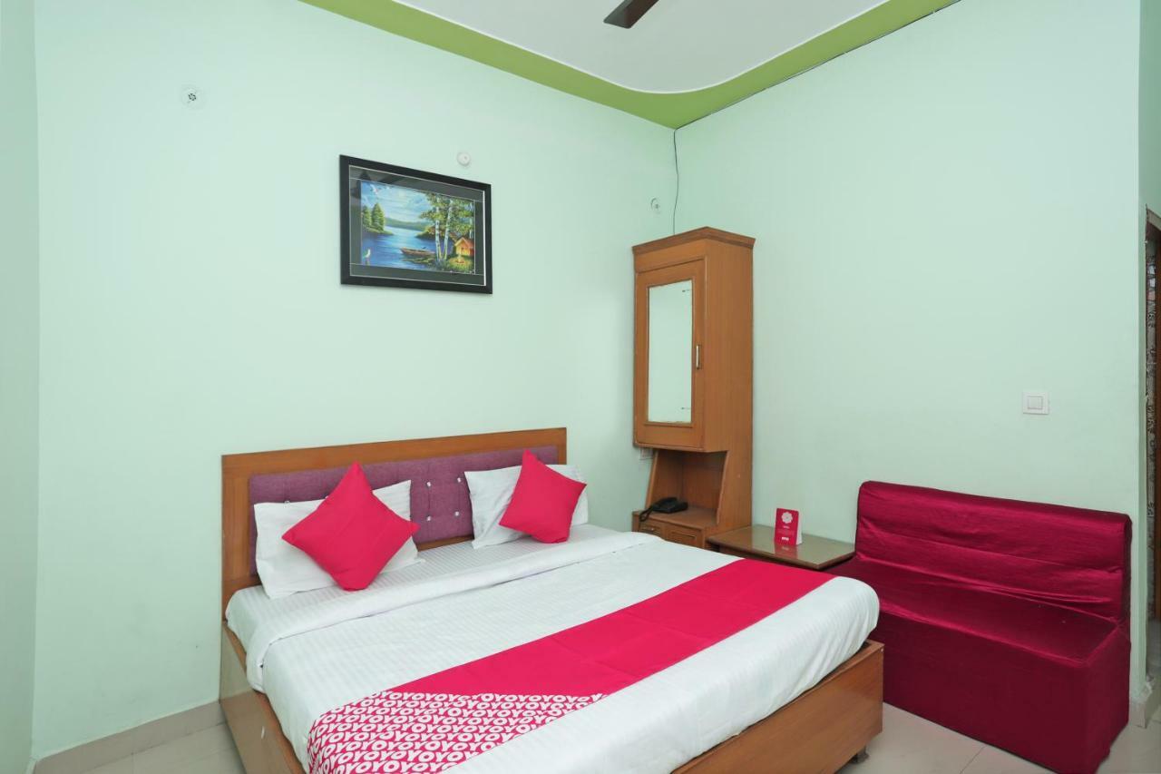 Oyo 38520 Hotel Silverspoon Roorkee Екстериор снимка